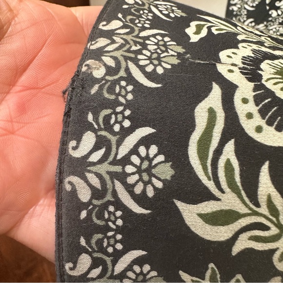 Alice + Olivia Florence Gown - Picture 10 of 11